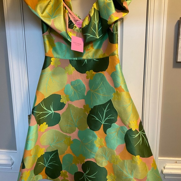 Kate Spade Cucumber Floral Flounce Dress Size 8 - Picture 2 of 5